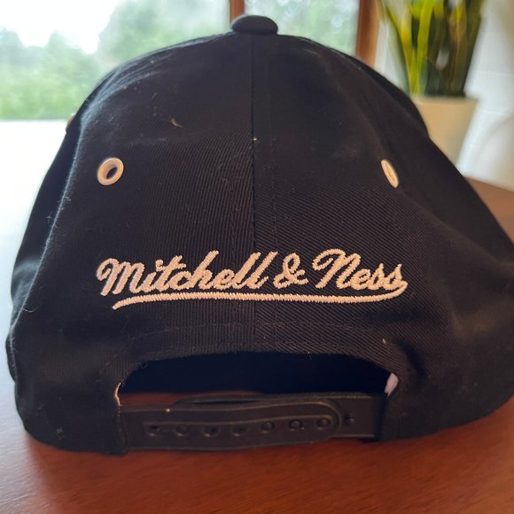 Mitchell & Ness Raiders Snapback Hat - NEW - Picture 2 of 4
